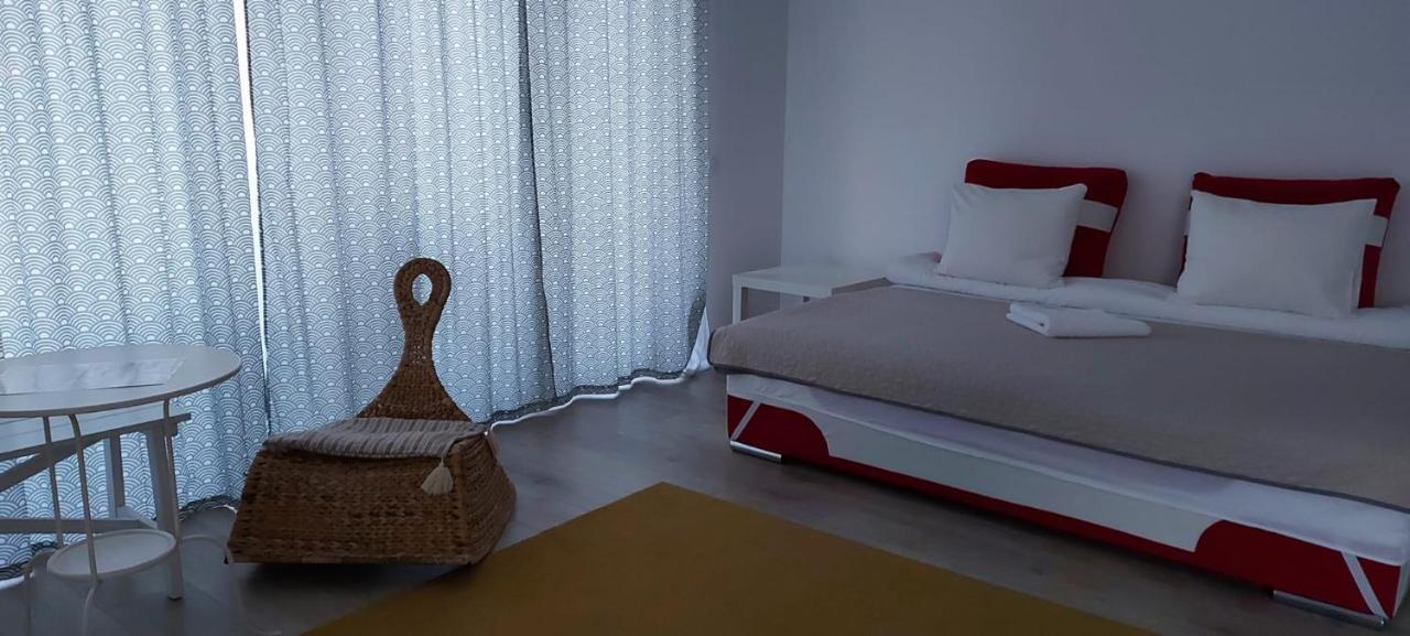 Exquisite Apartament Brasov Bagian luar foto